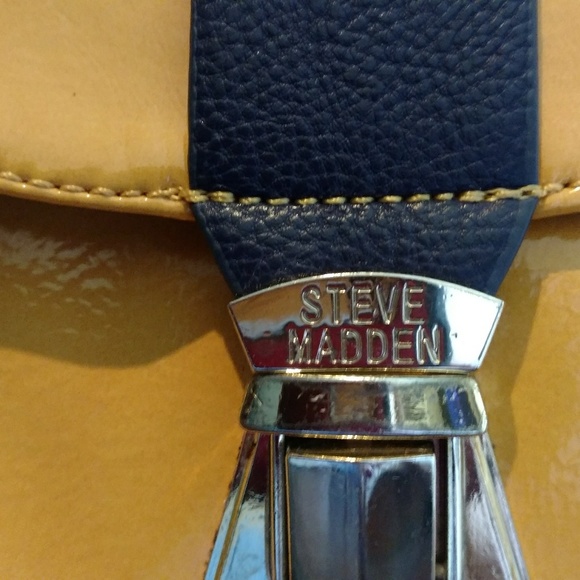 Purse - Picture 2 of 2